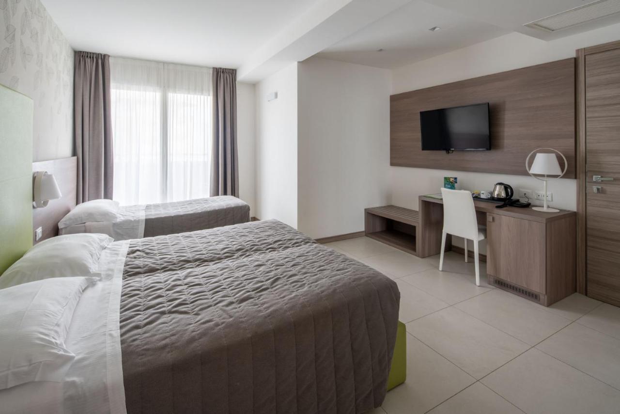 Hotel Iris Jesolo Exterior foto